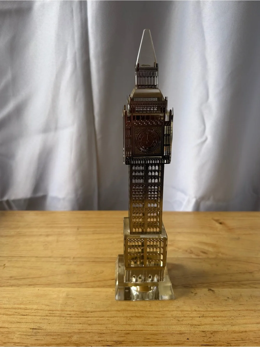 Big Ben Tower Souvenir Figurine in Gold and Clear